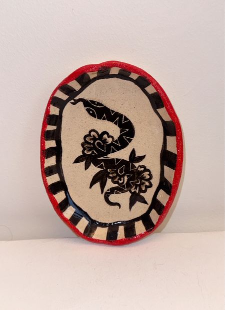 Hölder snake