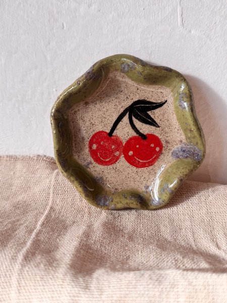 Little plate Cherry